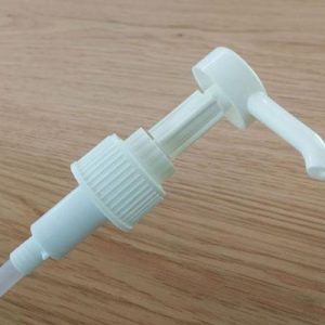 Pumppu valkoinen 500 ml ruskeaan lasipulloon