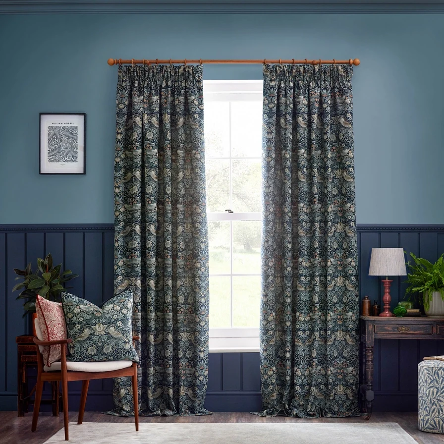 Tyynynpäällinen Strawberry Thief sininen - Indigo 55 x 55 cm - Image 7