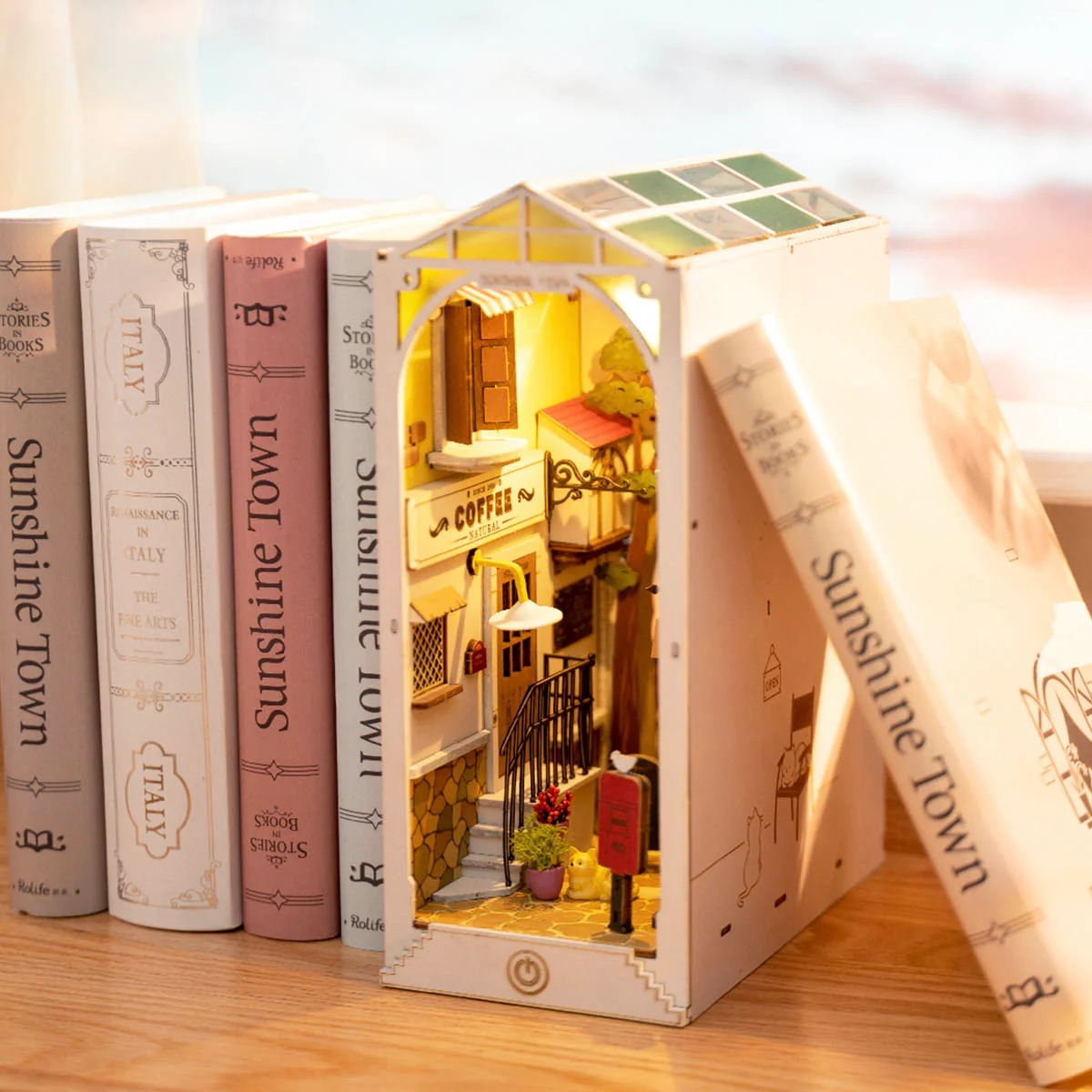 DIY Minimaailma kirjahyllyyn - Sunshine Town Book Nook - Image 2